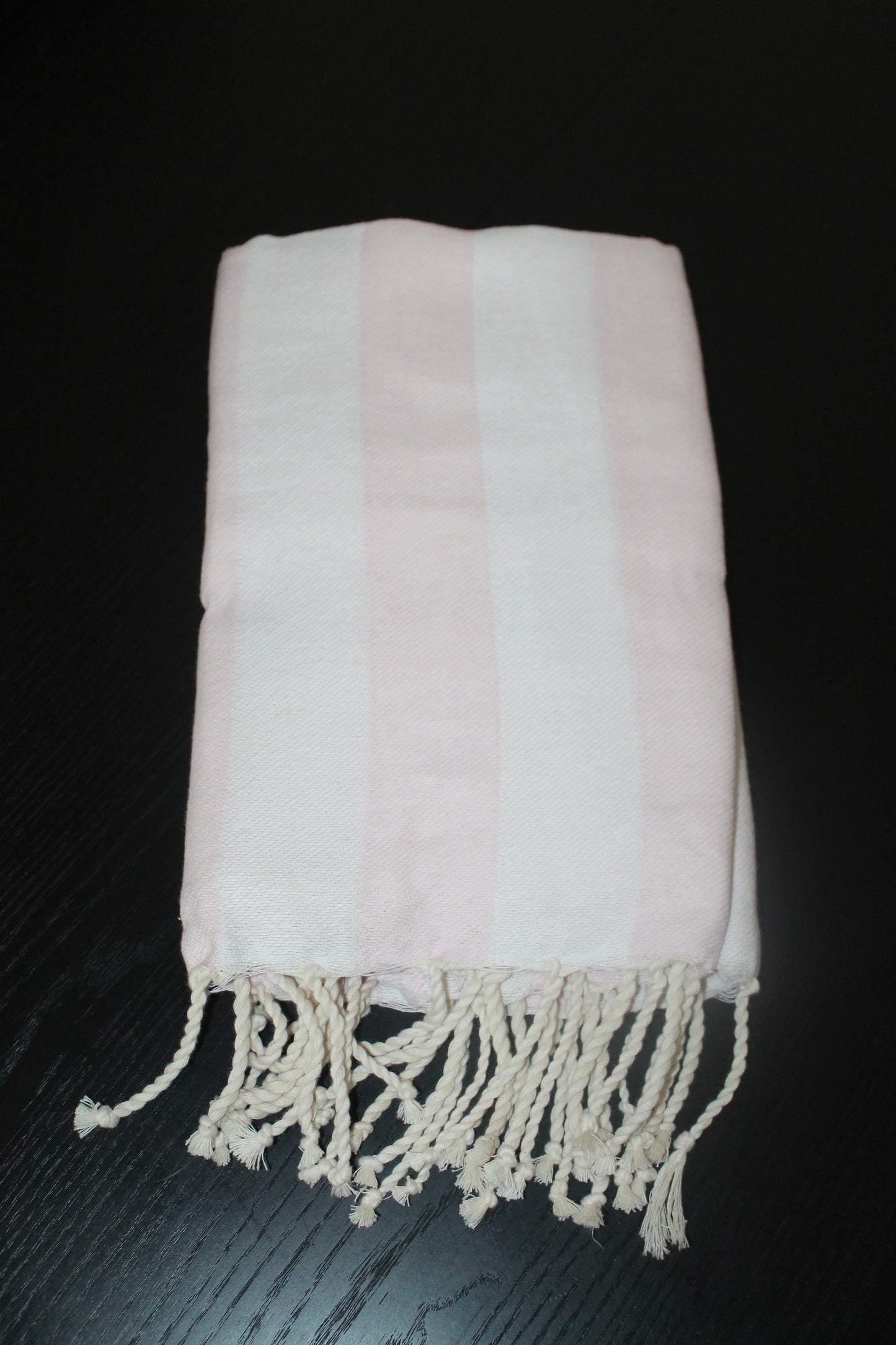 Fouta rayée rose bébé - Multi-usages
